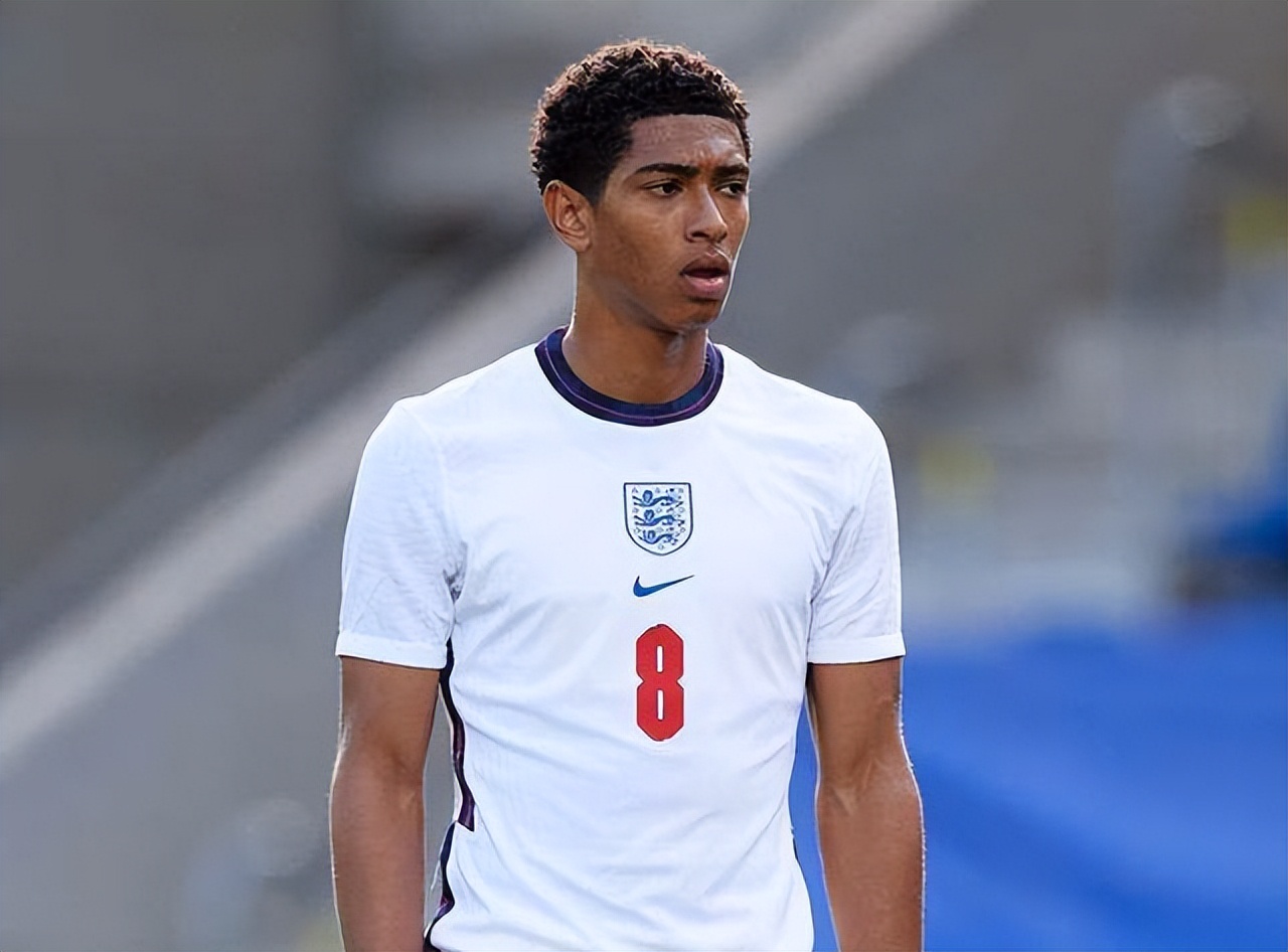 0-1,第80分钟遭绝杀,意甲第1遭意甲第8掀翻,AC米兰无缘意杯八强（80分钟被绝杀，意甲第一0-1负于第八，AC米兰无缘意杯八强）