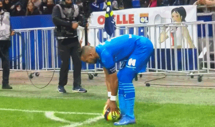 米兰上次德比扑点后夺冠？迈尼昂：我们不能做这种比较