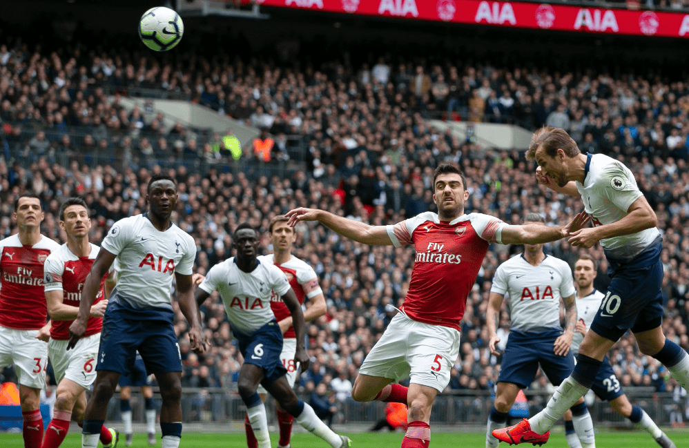 波兰11月世预赛大名单：莱万领衔，泽林斯基、皮扬特克在列（波兰公布11月世预赛名单：莱万领衔，泽林斯基、皮扬特克入选）