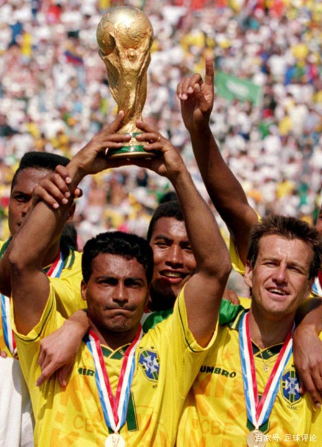 记者：申花队昨天傍晚抵达天津，出征的队伍中没有门将薛庆浩（申花昨傍晚抵津，出征名单未见门将薛庆浩）