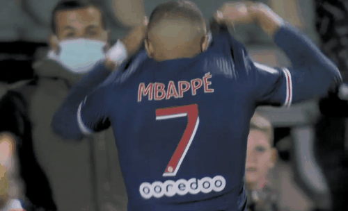 拜仁vs圣保利首发：凯恩领衔！迪亚斯、金玟哉、欧文在列