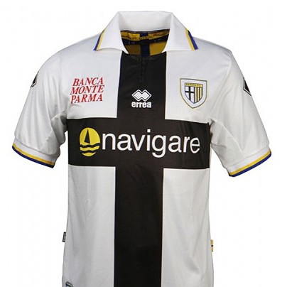 这啥情况？阿隆索赛后和瓜帅握手致意后就直接回更衣室了（怎么回事？阿隆索赛后与瓜帅致意后径直返回更衣室）