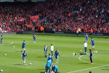 太阳报：英超想本赛季引入裁判摄像头，联盟将要求俱乐部同意（太阳报：英超拟本赛季启用裁判佩戴摄像头，需经各俱乐部同意）