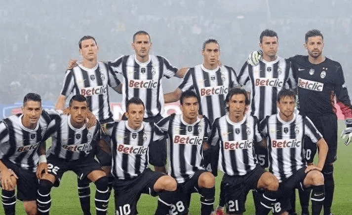 凯恩：我觉得自己正处于巅峰期；足球中进球确实最难（凯恩：自评已达巅峰，直言进球是足球里最难的事）