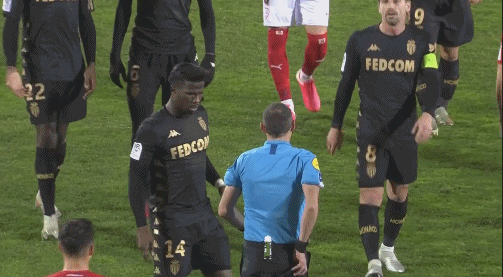 塞尔电台：得知克里斯滕森十字韧带撕裂，巴萨先想到给他续约（塞尔电台：克里斯滕森十字韧带撕裂后，巴萨第一时间考虑续约）