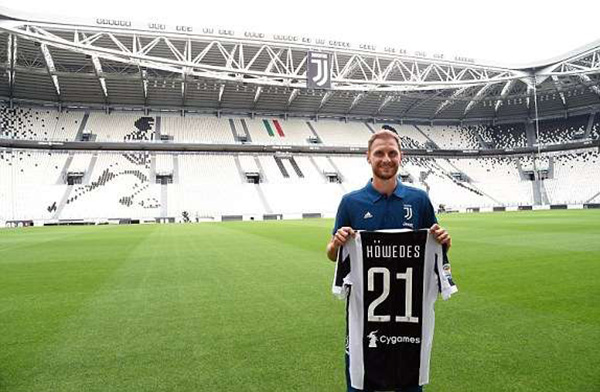 迈阿密国际拟买断阿连德，阿根廷前锋季后赛6场9球创纪录助队夺冠（迈阿密国际计划买断阿连德，阿根廷锋霸季后赛6战9球创纪录率队夺冠）