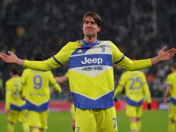 金畅质疑王钰栋经纪公司：德转错误的经纪人信息多了去了（金畅质疑王钰栋经纪方：德转经纪人信息错误屡见不鲜）