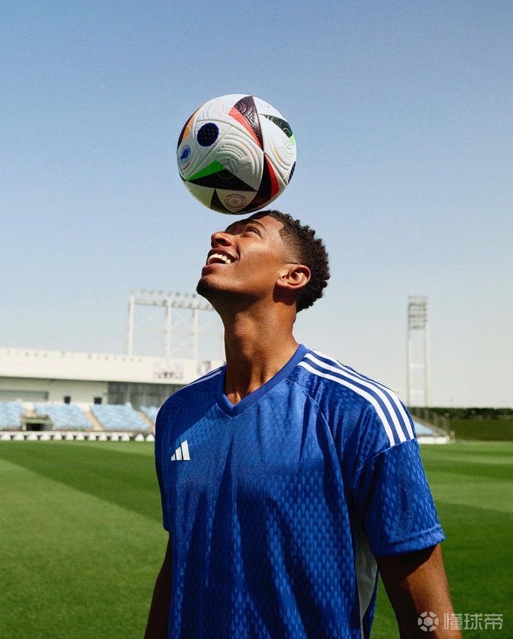 ATP总决赛 辛纳笑到最后（ATP总决赛 辛纳问鼎）